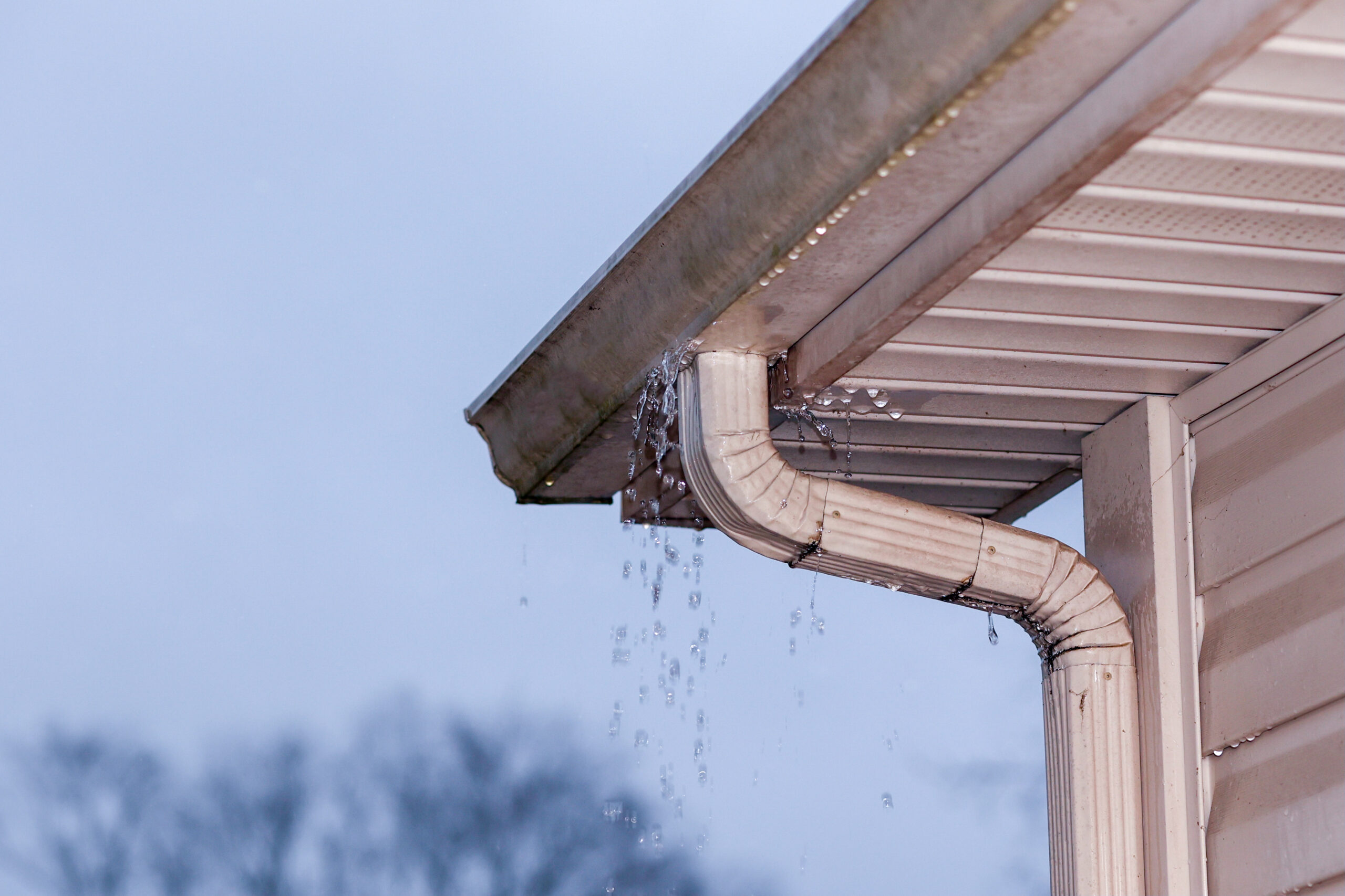 why gutters overflow